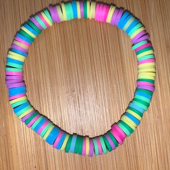 5.2 Handmade‎ Set Of Clay Bead Bracelets - Picture 4 of 5